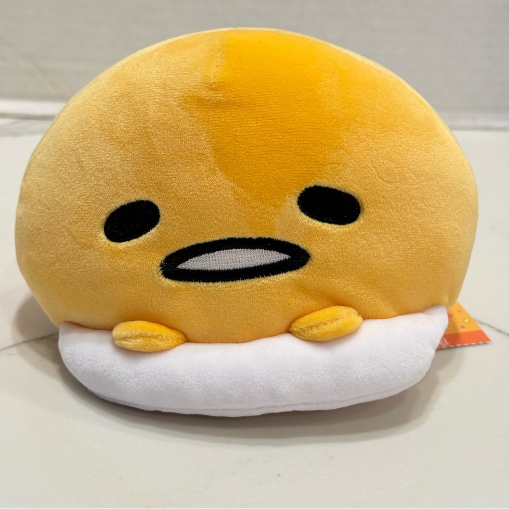Gudetama Lazy Egg Laying Down Pose Sanrio Plush 6” with Tags
